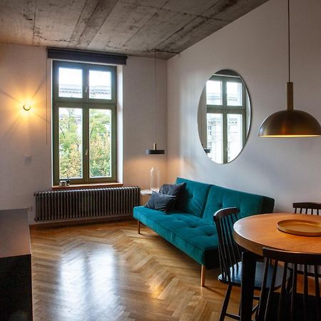 Charming Loft In The Old Town Daire Krakow Dış mekan fotoğraf
